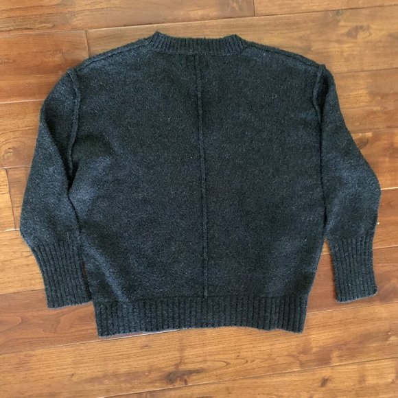 DE RIGUEUR PROVISIONS GREY V-NECK EXPOSED SEAM PULLOVER SWEATER Women's … - Picture 6 of 10